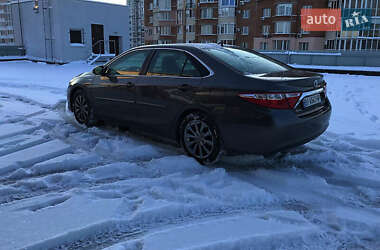 Седан Toyota Camry 2014 в 