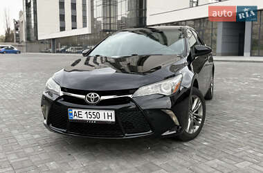 Toyota Camry 2015
