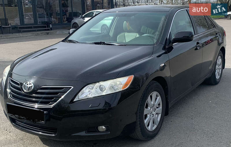 Седан Toyota Camry 2007 в 