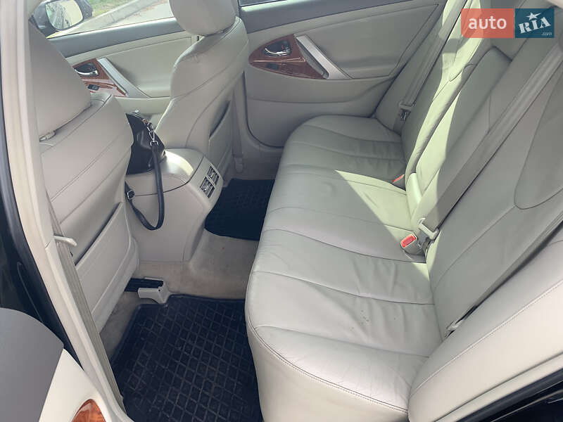 Седан Toyota Camry 2007 в Умані