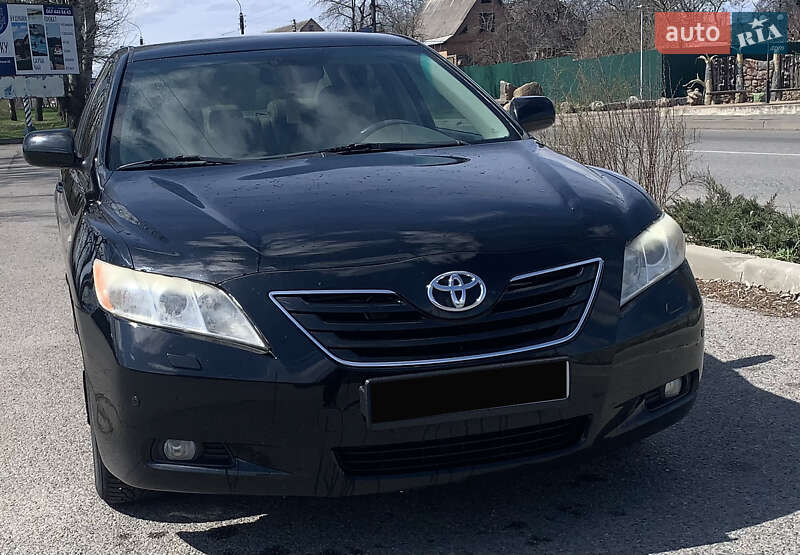 Седан Toyota Camry 2007 в Умані