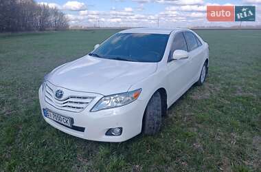 Седан Toyota Camry 2009 в Глобиному