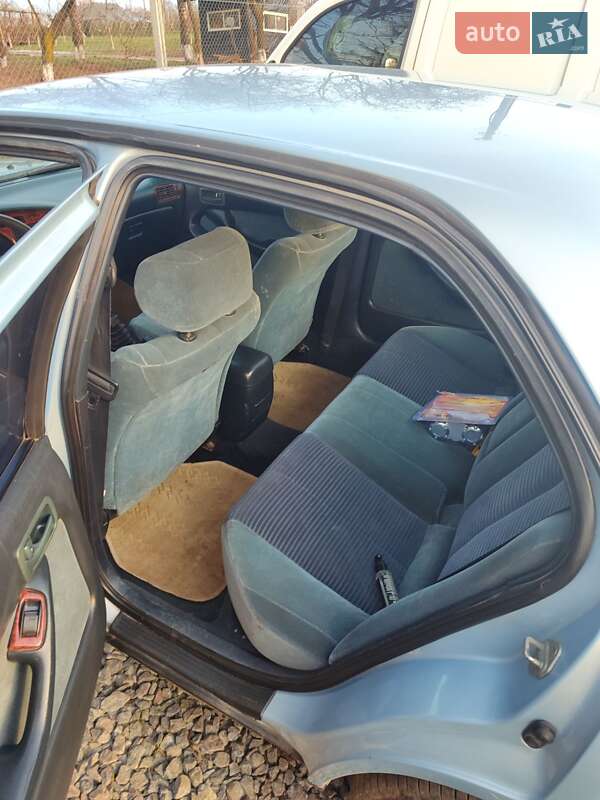 Седан Toyota Camry 1992 в Сараті