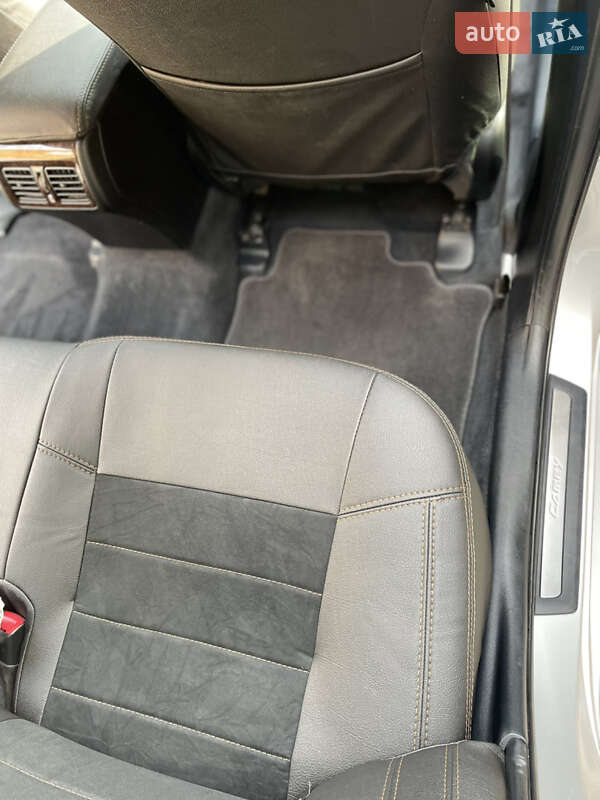 Седан Toyota Camry 2016 в Львове