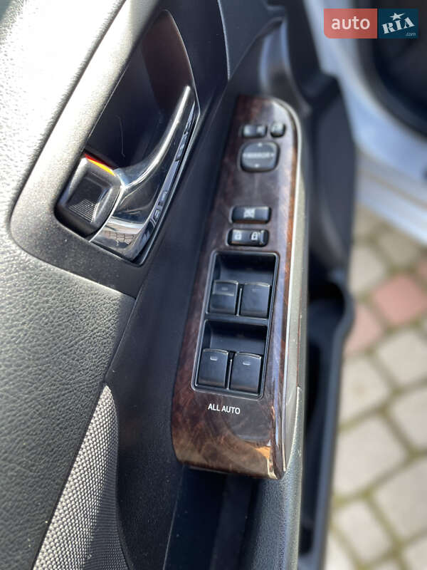 Седан Toyota Camry 2016 в Львове