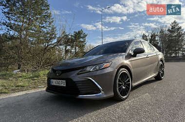 Седан Toyota Camry 2021 в 