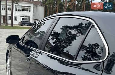 Седан Toyota Camry 2018 в 