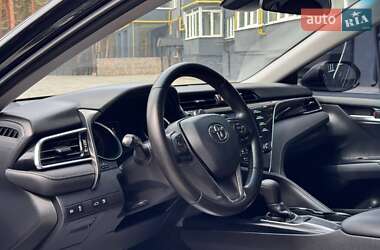 Седан Toyota Camry 2018 в 