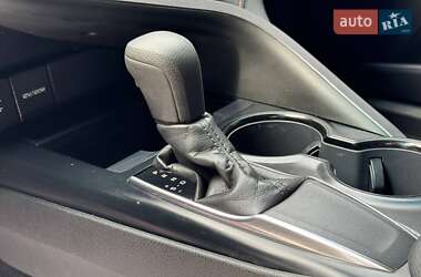 Седан Toyota Camry 2018 в 