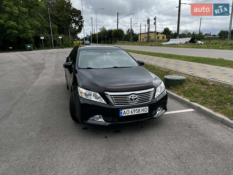 Седан Toyota Camry 2011 в 