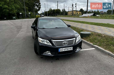 Седан Toyota Camry 2011 в 