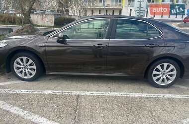 Седан Toyota Camry 2019 в 