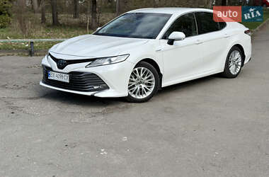 Седан Toyota Camry 2019 в 
