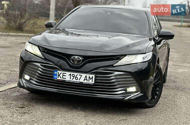 Седан Toyota Camry 2018 в 