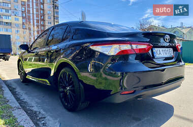 Седан Toyota Camry 2018 в 