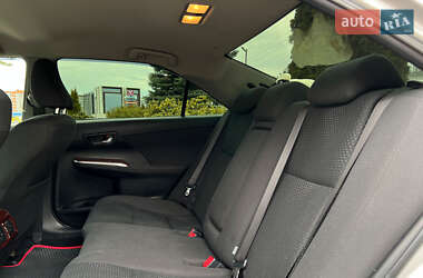 Седан Toyota Camry 2013 в 