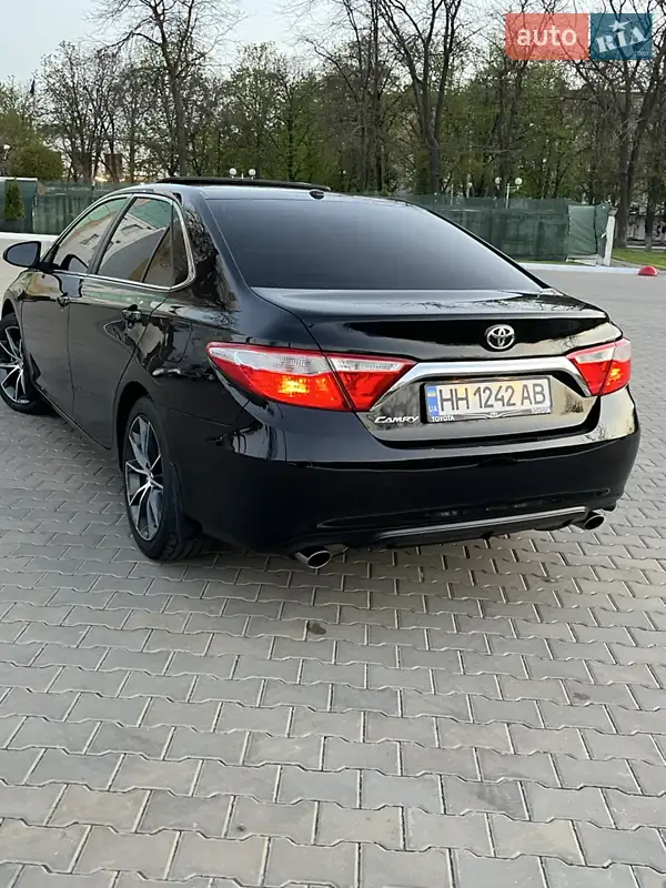 Toyota Camry 2016