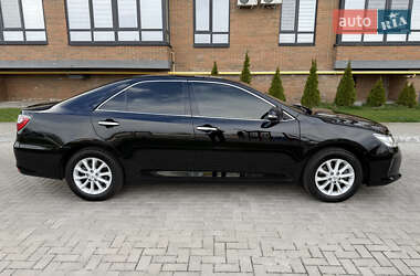 Седан Toyota Camry 2014 в 