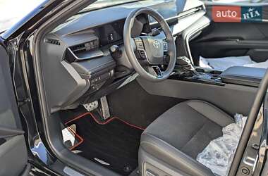 Седан Toyota Camry 2024 в 