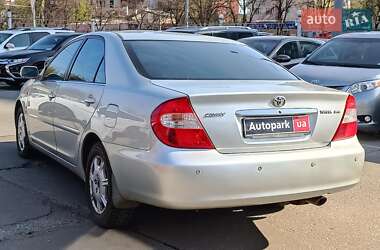 Седан Toyota Camry 2003 в 