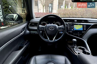 Седан Toyota Camry 2020 в 
