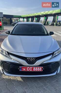 Седан Toyota Camry 2018 в 