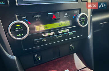 Седан Toyota Camry 2012 в 
