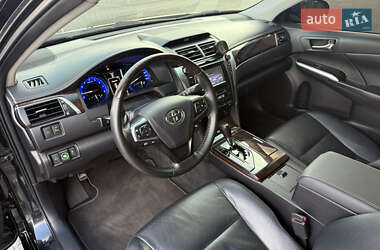 Седан Toyota Camry 2015 в 