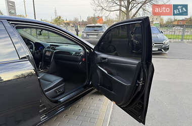 Седан Toyota Camry 2015 в 