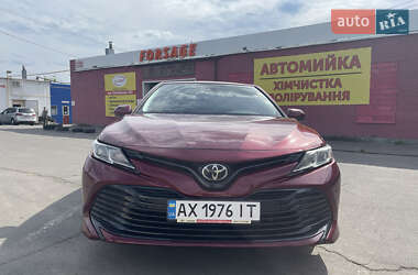 Седан Toyota Camry 2018 в 
