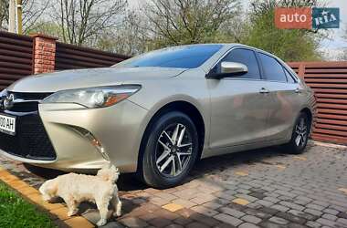 Седан Toyota Camry 2017 в Ивано-Франковске
