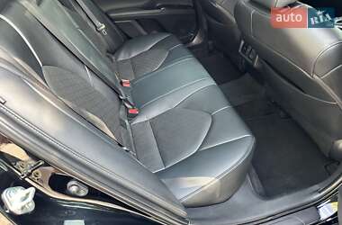 Седан Toyota Camry 2019 в 