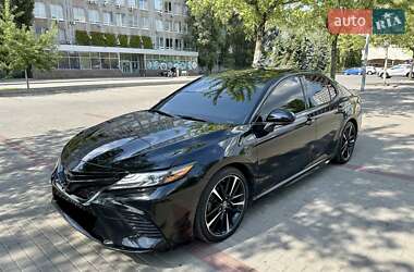 Седан Toyota Camry 2019 в 