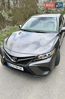 Седан Toyota Camry 2019 в 