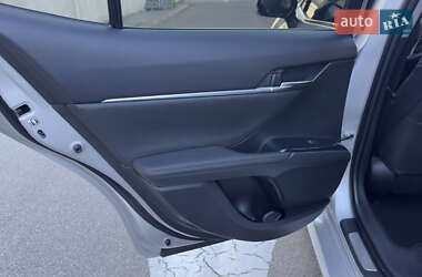 Седан Toyota Camry 2020 в 