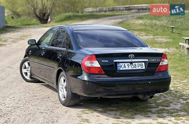 Седан Toyota Camry 2003 в 