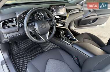 Седан Toyota Camry 2022 в 