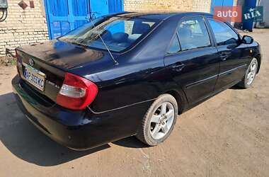 Седан Toyota Camry 2004 в 