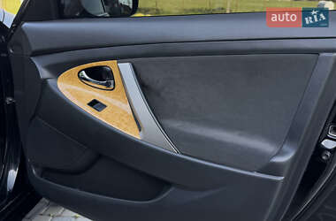 Седан Toyota Camry 2007 в 