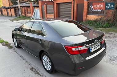 Седан Toyota Camry 2013 в 