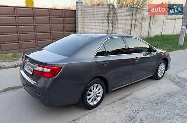 Седан Toyota Camry 2013 в 