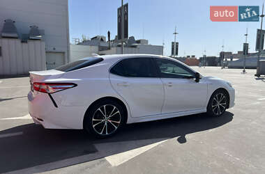Седан Toyota Camry 2020 в 