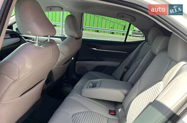 Седан Toyota Camry 2020 в 