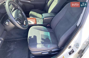 Седан Toyota Camry 2012 в 
