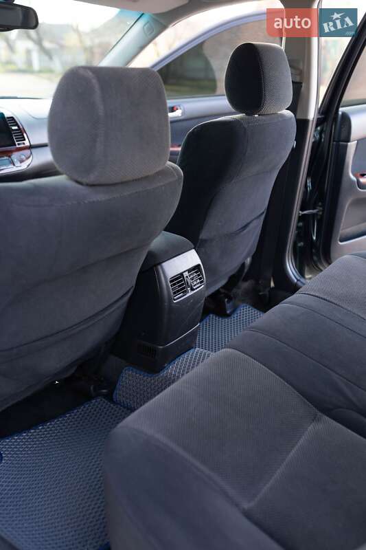 Седан Toyota Camry 2002 в Малій Висці