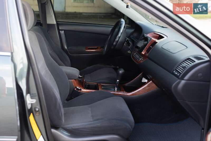 Седан Toyota Camry 2002 в Малій Висці