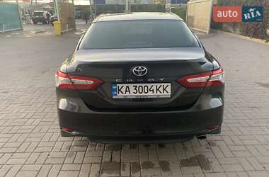 Седан Toyota Camry 2018 в 