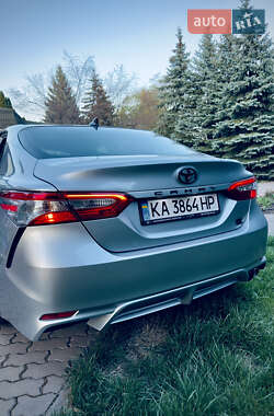 Седан Toyota Camry 2020 в 