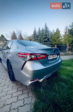 Седан Toyota Camry 2020 в 