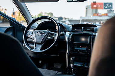 Седан Toyota Camry 2015 в 